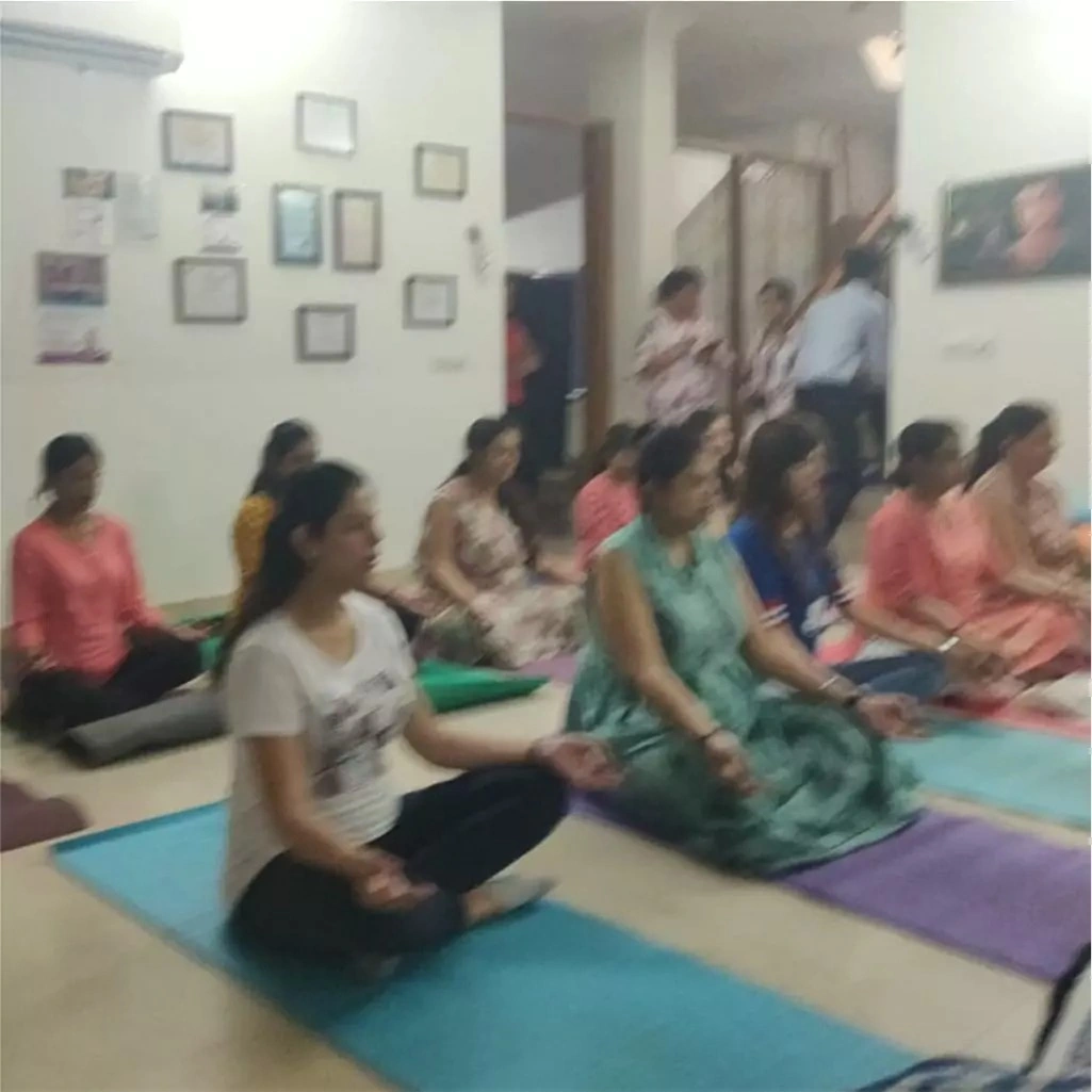 online and offline yoga classes